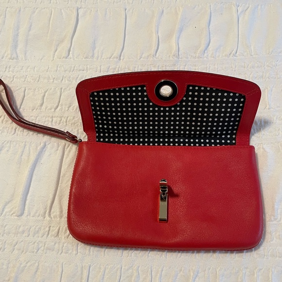 Authentic Kate Spade wristlet purse - Picture 3 of 8
